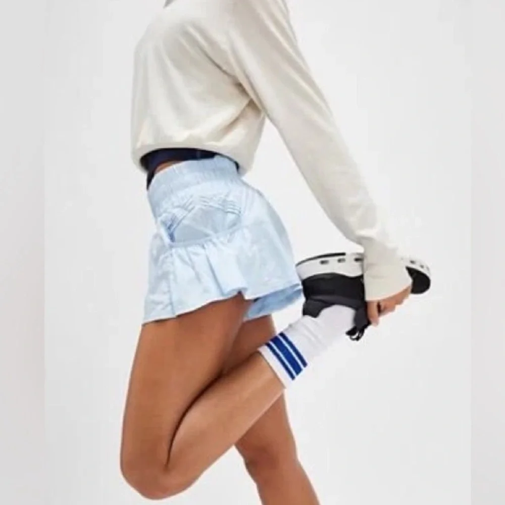 FREE PEOPLE MOVEMENT Get Your Flirt On Short baseline blue - Picture 3 of 8